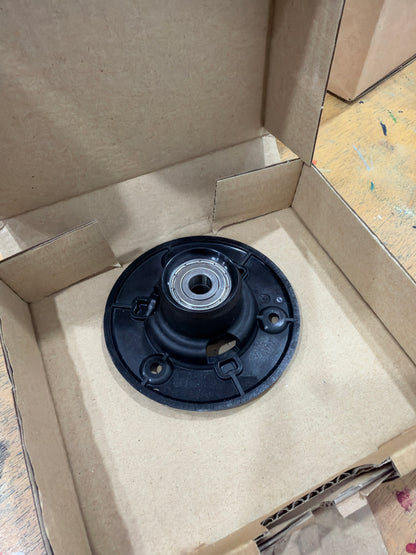Husqvarna Bearing housing assembly for 540, 560, 580 and 580L - 548835801