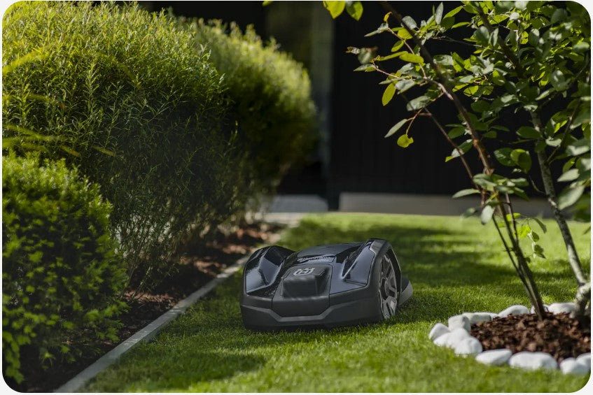 Husqvarna Automower® 305E NERA